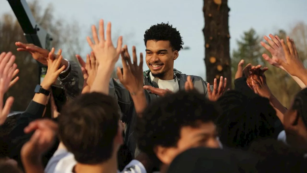 Victor Wembanyama Inaugure Deux Terrains de Basket-Ball à Le Chesnay