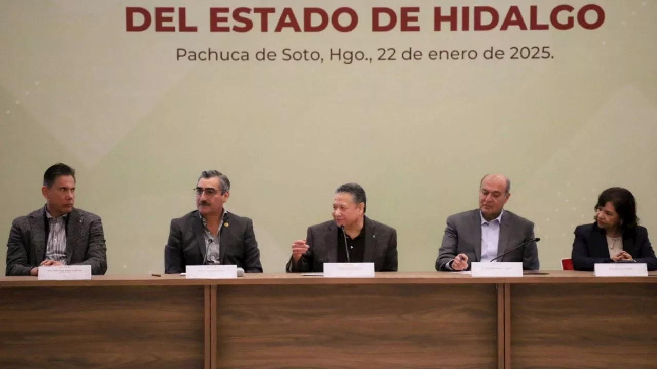 Julio Menchaca dialoga con autoridades de la UAEH, esto trataron