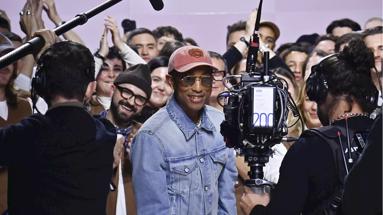 Pharrell Williams ouvre la Fashion Week masculine depuis le Louvre