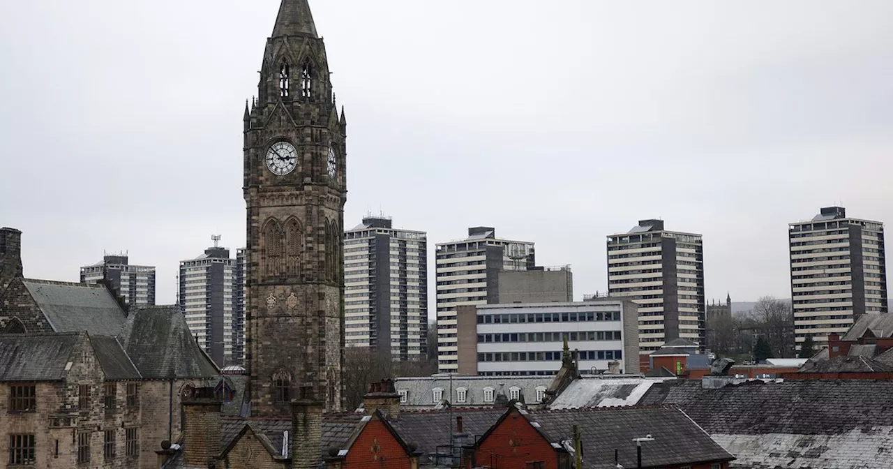 Vulnerable girls treated as 'sex slaves', Rochdale sex abuse trial told