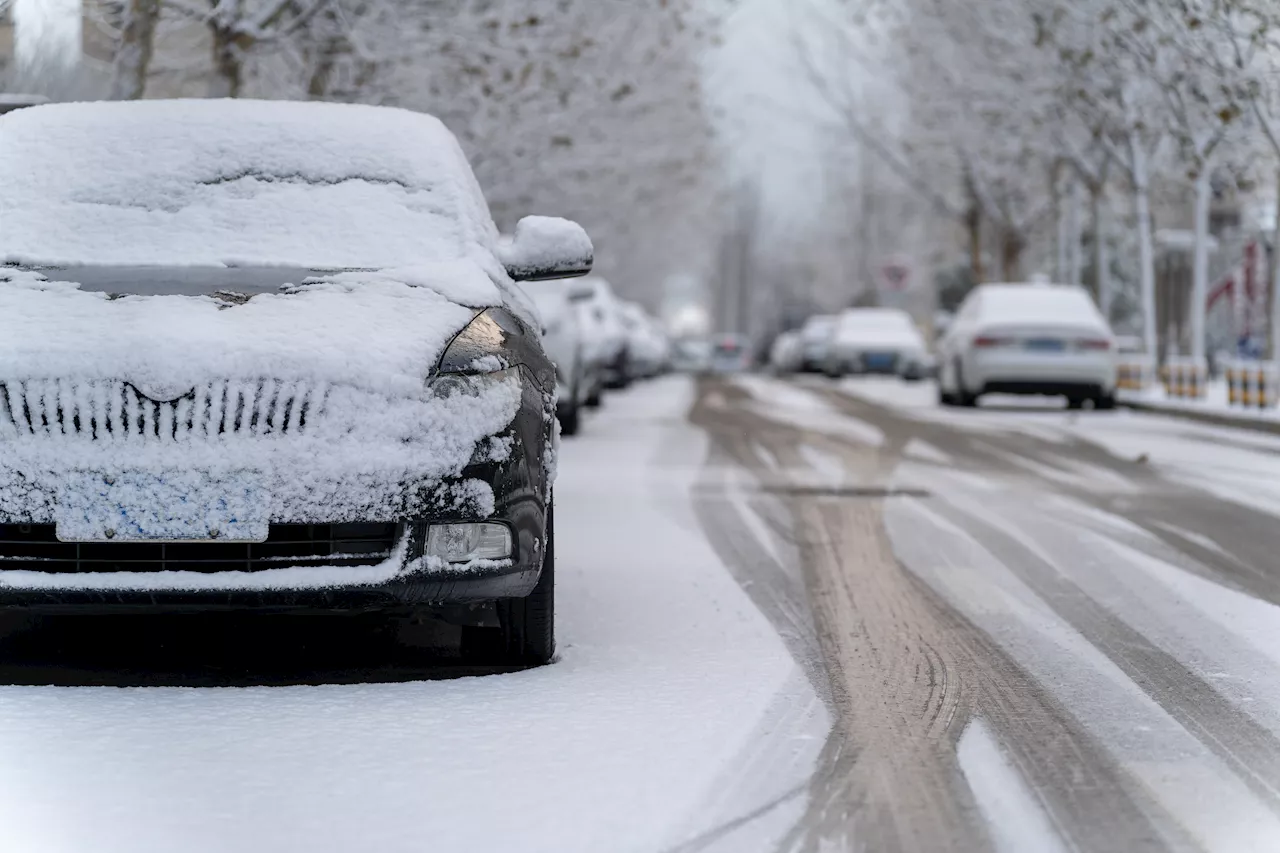 Car Battery Struggles in Winter Cold: How to Prevent a Dead Battery