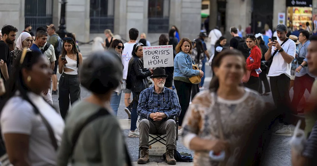 Urlaubsboom trotz Protesten: Spanien erwartet für 2025 neuen Rekordsommer