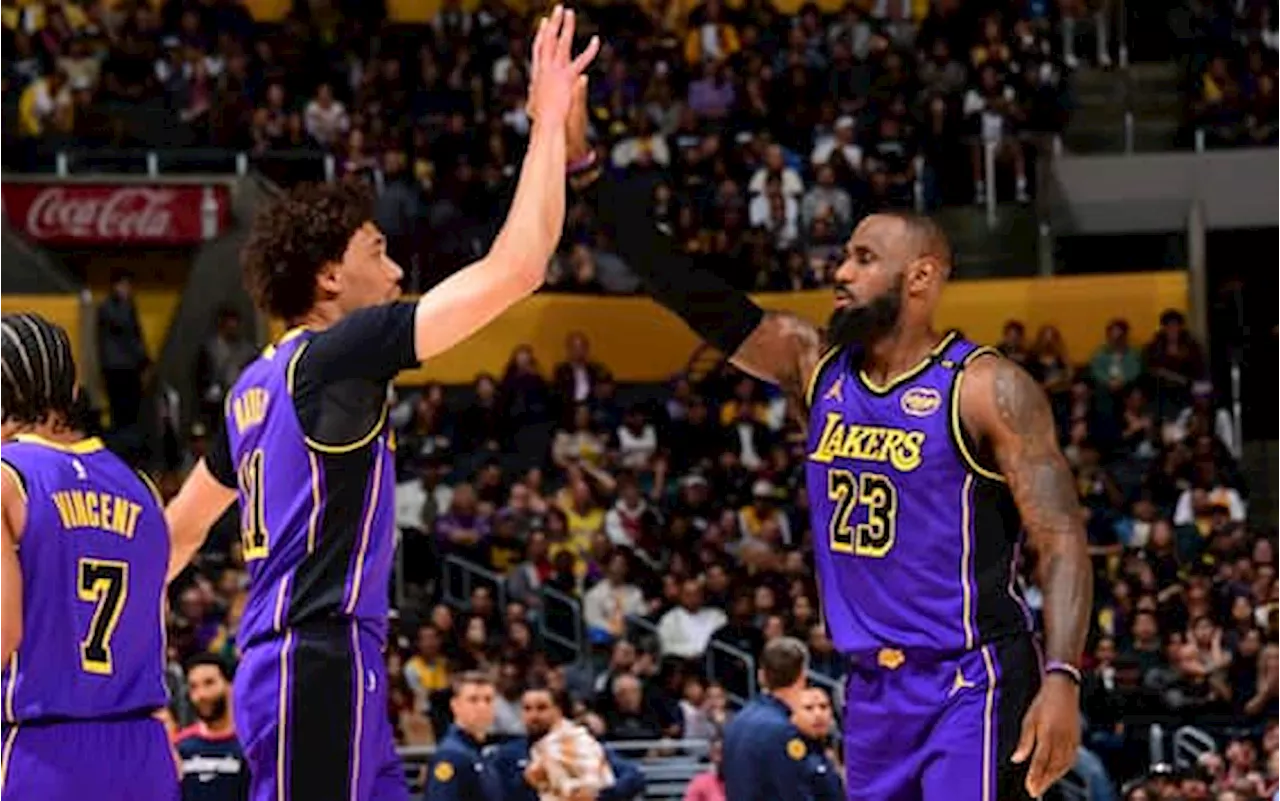 NBA, risultati della notte: i Lakers tornano a vincere, New York batte Brooklyn nel derby