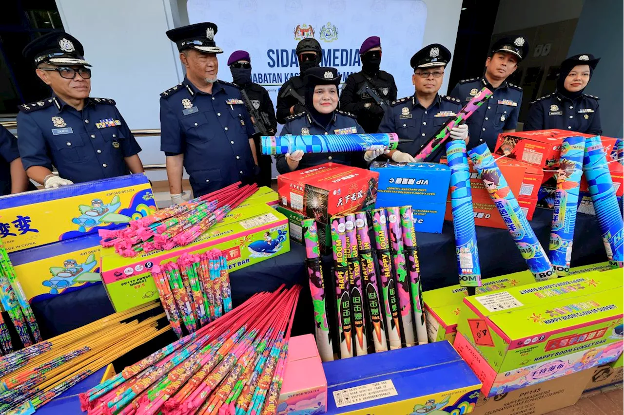 Customs Seizes Fireworks, Drugs Worth RM1.05 Million in Selangor