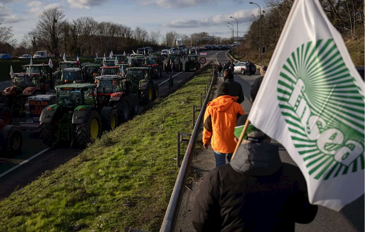 FNSEA : Avant le Salon de l’agriculture, le syndicat menace le gouvernement de reprendre les blocages