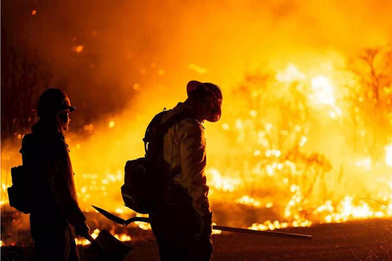 Rogo a nord Los Angeles, evacuata prigione e chiusa autostrada