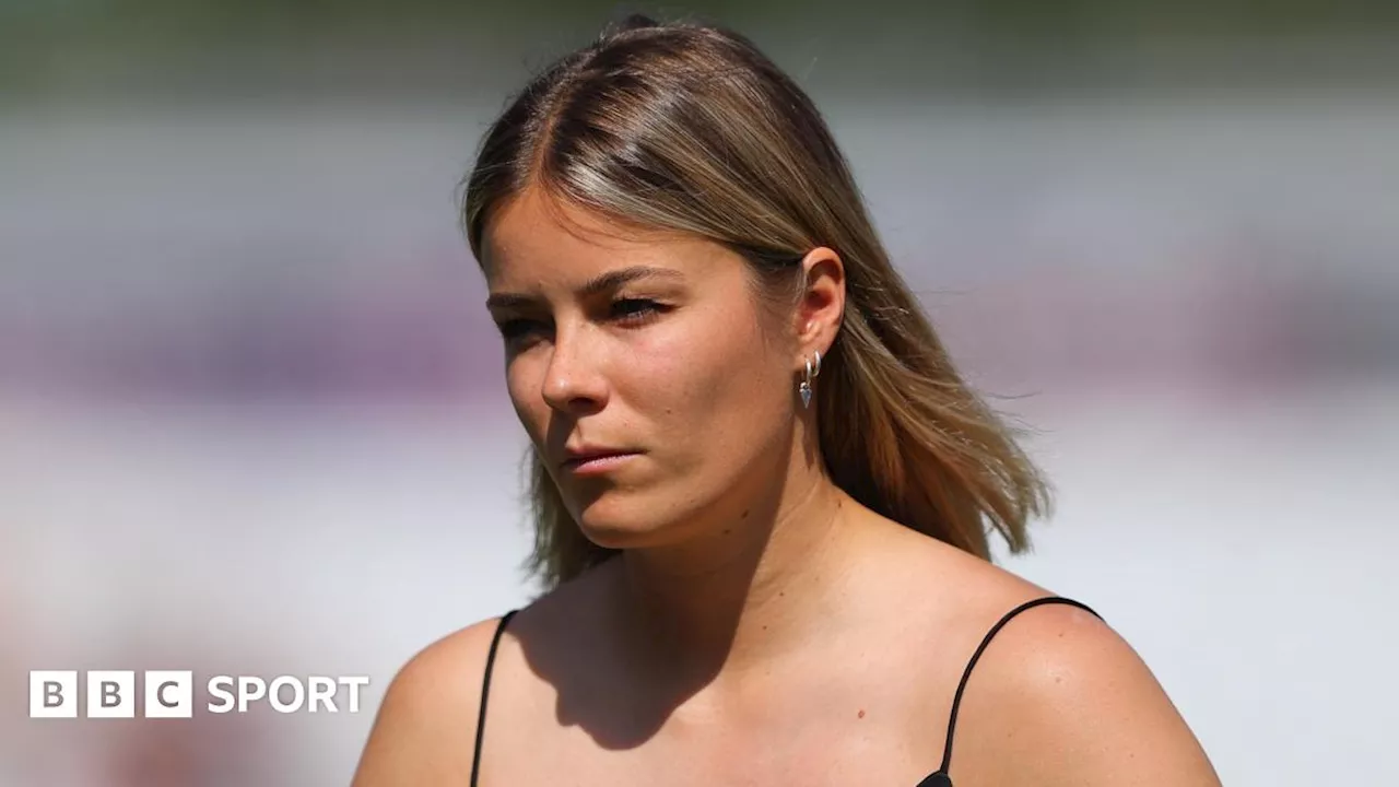 Alex Hartley 'hit pretty hard' by reaction to England players' snub during Women's Ashes