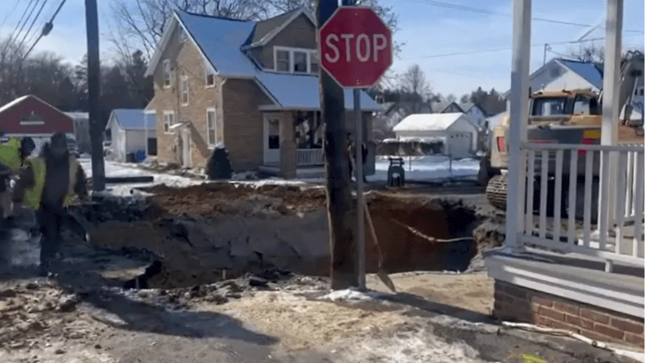 'It's no surprise': Shippensburg neighbors react to massive sinkhole outside their homes