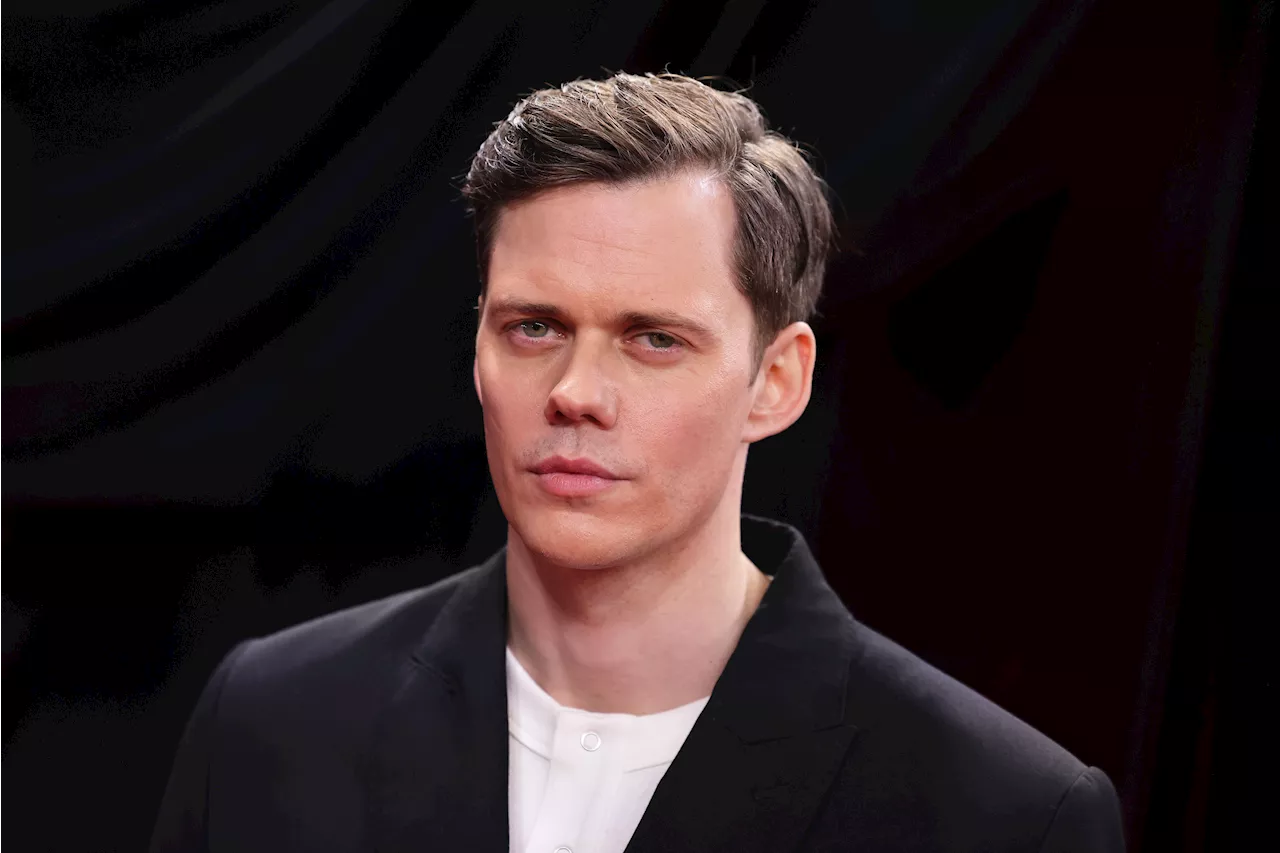 “Nunca fiquei tão assustado”, diz Bill Skarsgård sobre papel em “Nosferatu”