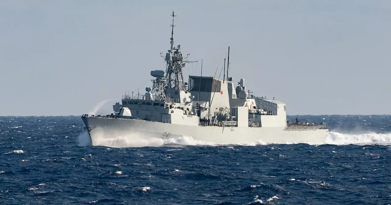 Canadian Navy Frigate Encounters Chinese Warship in South China Sea