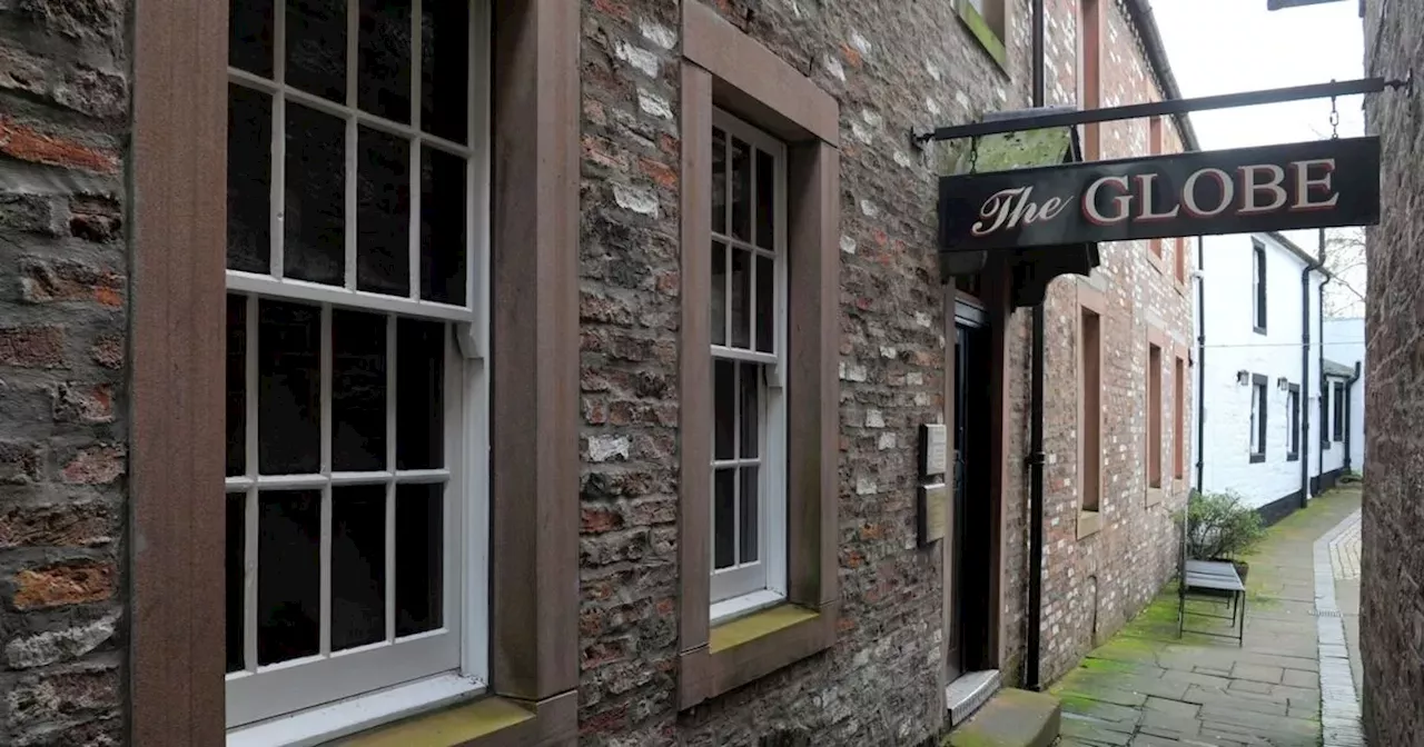 The 'cosy and historic' Scottish Michelin pub where Robert Burns was a regular