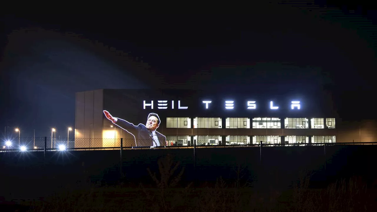 E-Auto-Werk in Brandenburg: »Heil Tesla« – Staatsschutz ermittelt nach Projektion auf Tesla-Fabrik