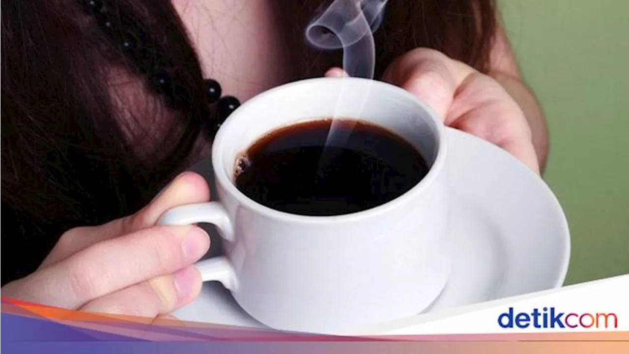 Kebiasaan Minum Kopi Pagi Hari yang Bisa Bikin Panjang Umur