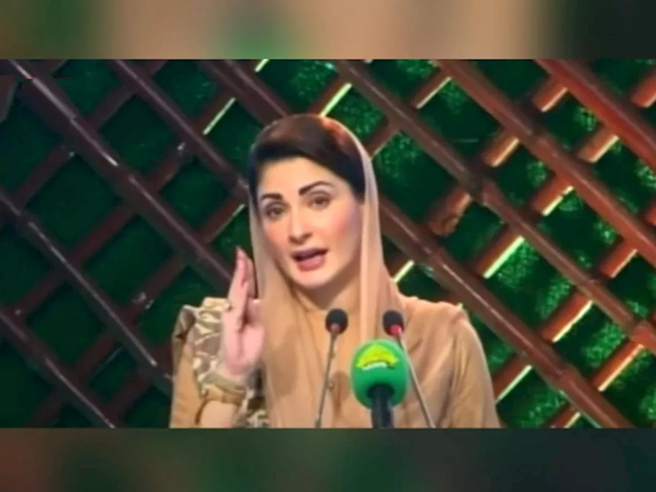 مریم نواز کا بلوچستان کے طلبہ سے ملاقات: ہونہار اسکالرشپ اور لیپ ٹاپ کا تحفہ