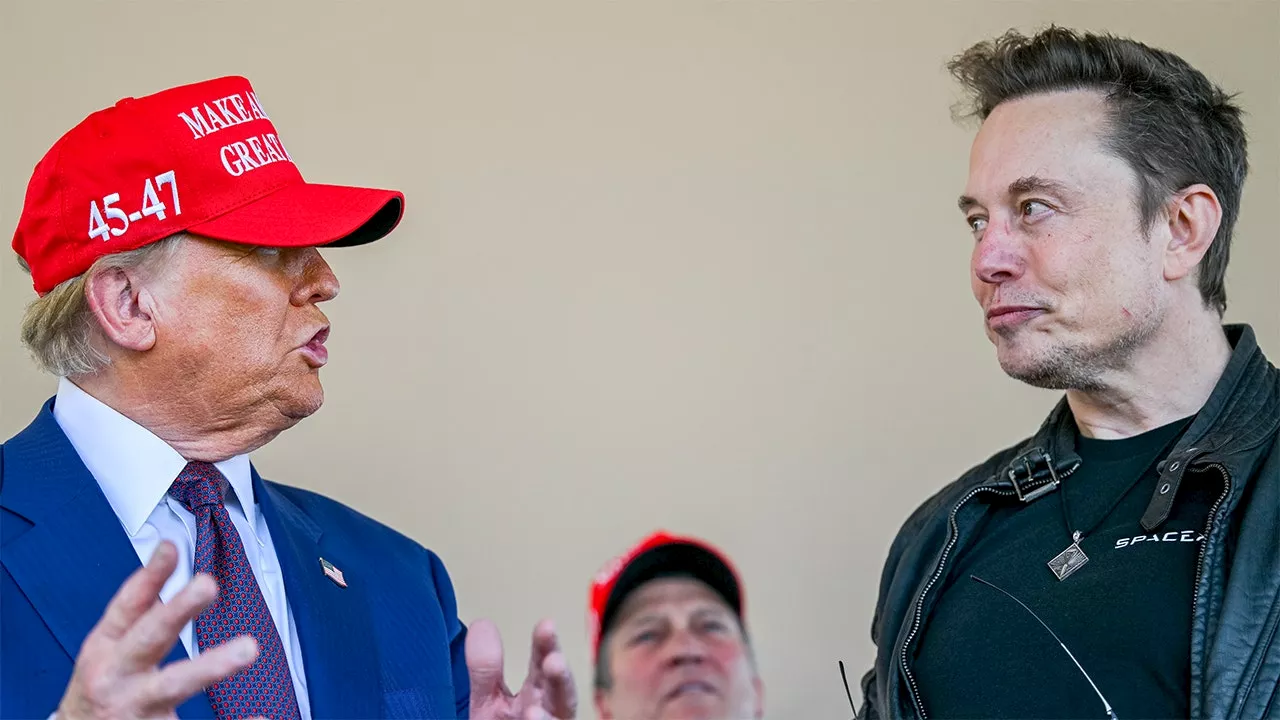 Trump Favors Musk or Ellison Buying TikTok, Wants US to Own Half