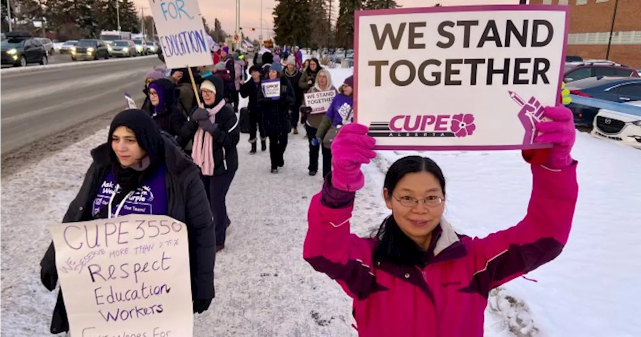 Edmonton School Board Trustee Resigns in Support of Striking Workers