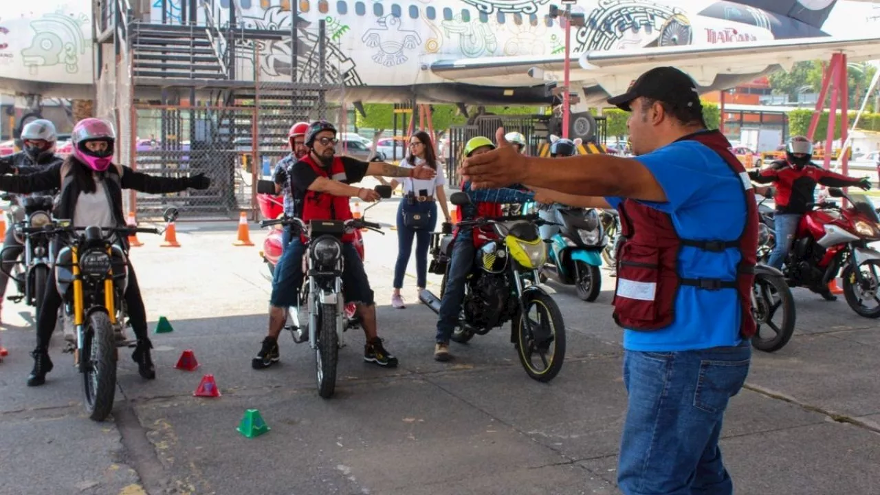 Semovi capacita a más de 2,486 personas en la motoescuela