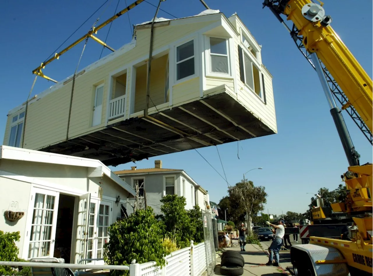 Newport Beach Embraces the Future with its First Pre-Manufactured Home