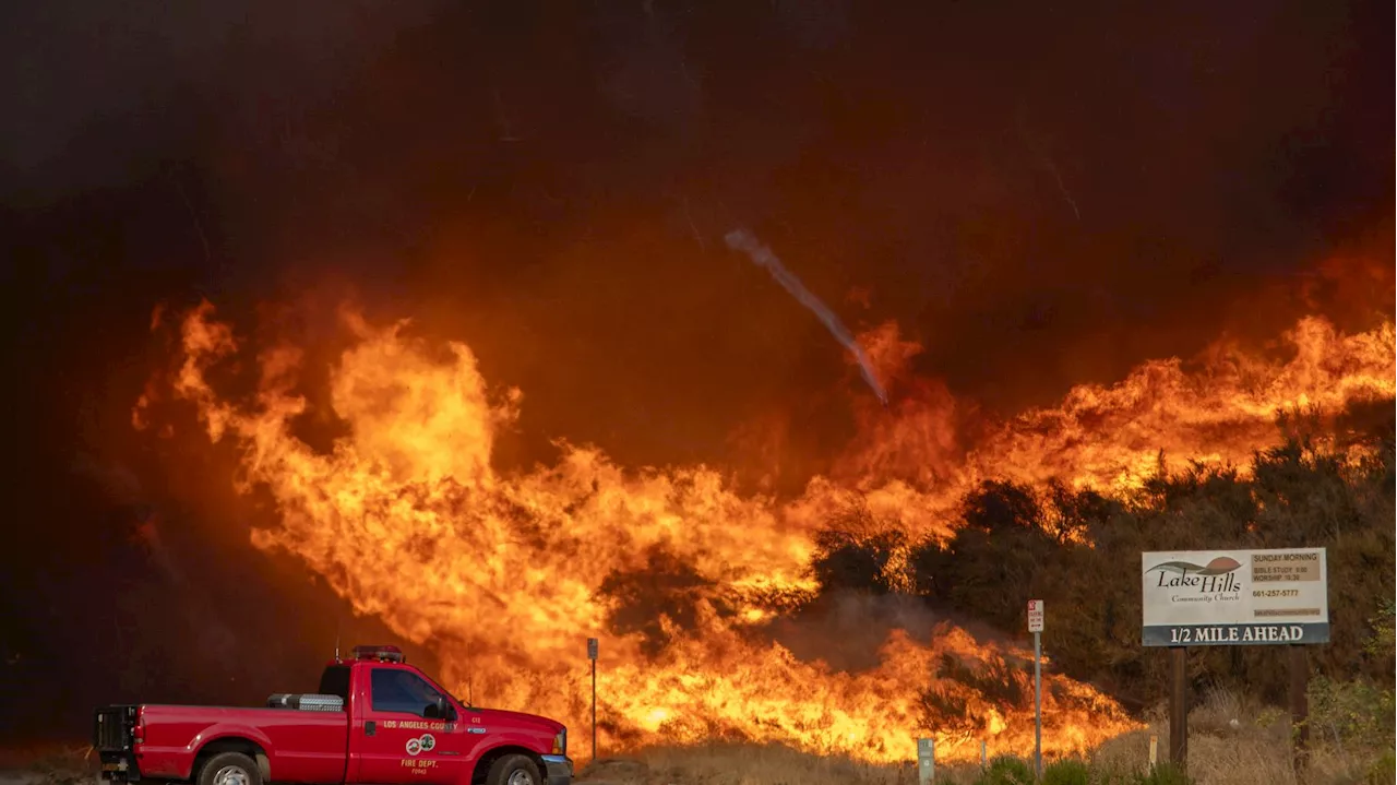 Los Angeles : un nouvel incendie impressionnant fait rage, des milliers d’ordres d’évacuation