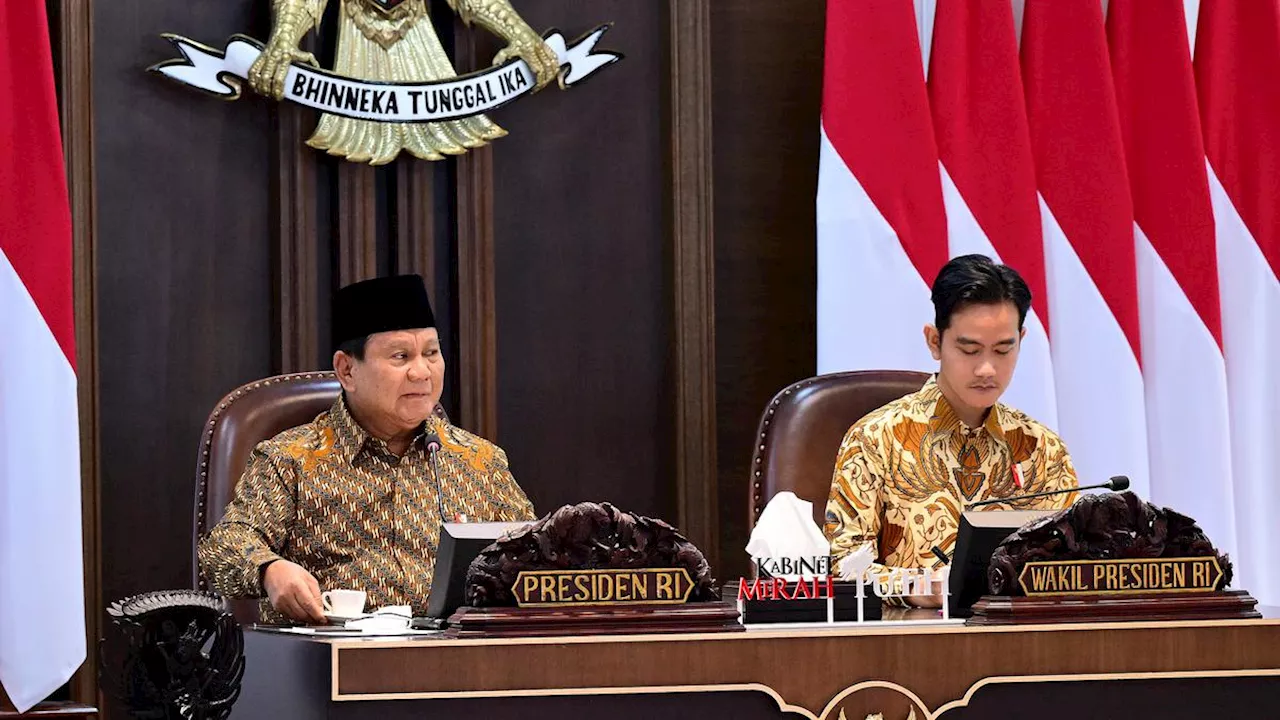 Canda Prabowo Minta Wartawan Keluar Sidang Kabinet: Kalau Orang Tua Bicara, Anak Muda Tunggu di Luar