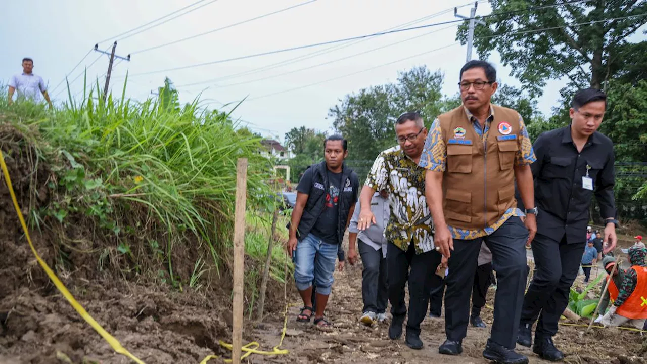 Pemprov Jateng Salurkan Bantuan Rp847 Juta Atasi Bencana Banjir di Demak dan Grobogan