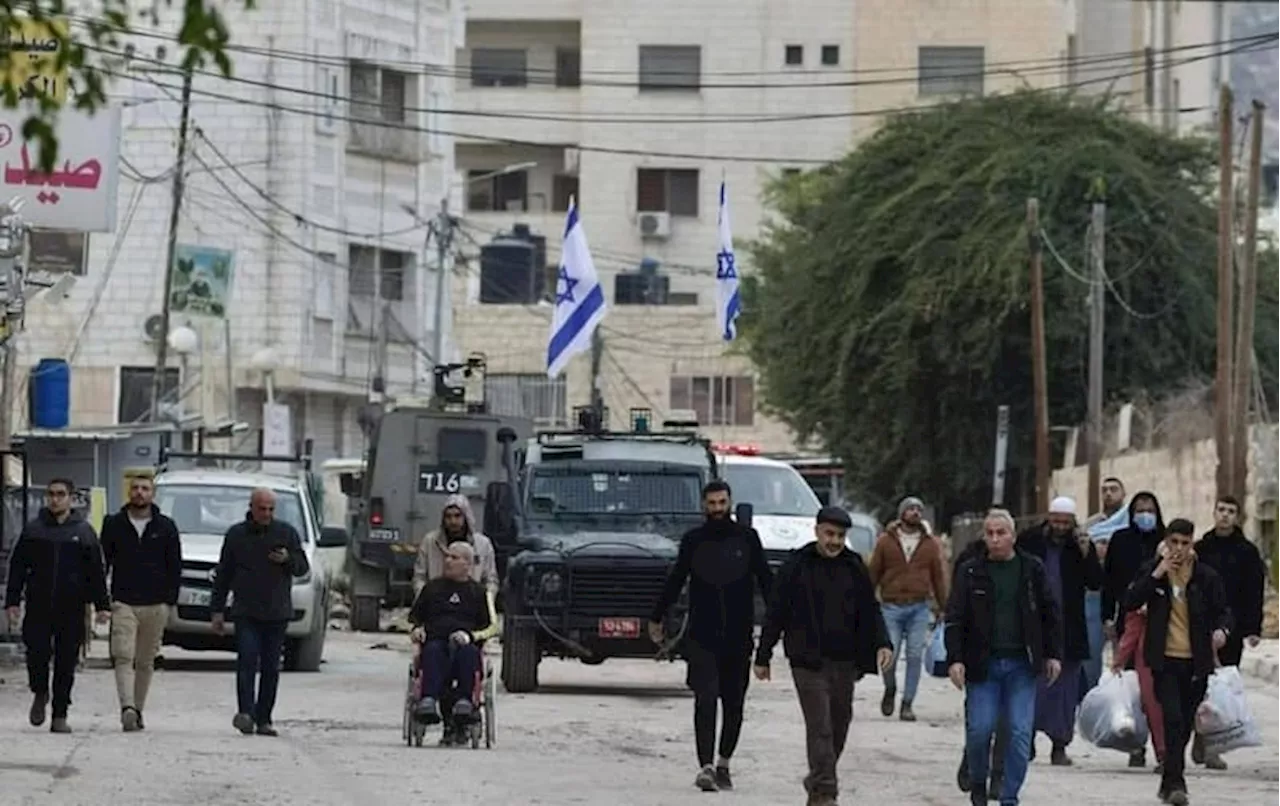 Serangan Israel di Jenin Memaksa Ratusan Pengungsi Mengungsi di Tengah Ketegangan Tepi Barat