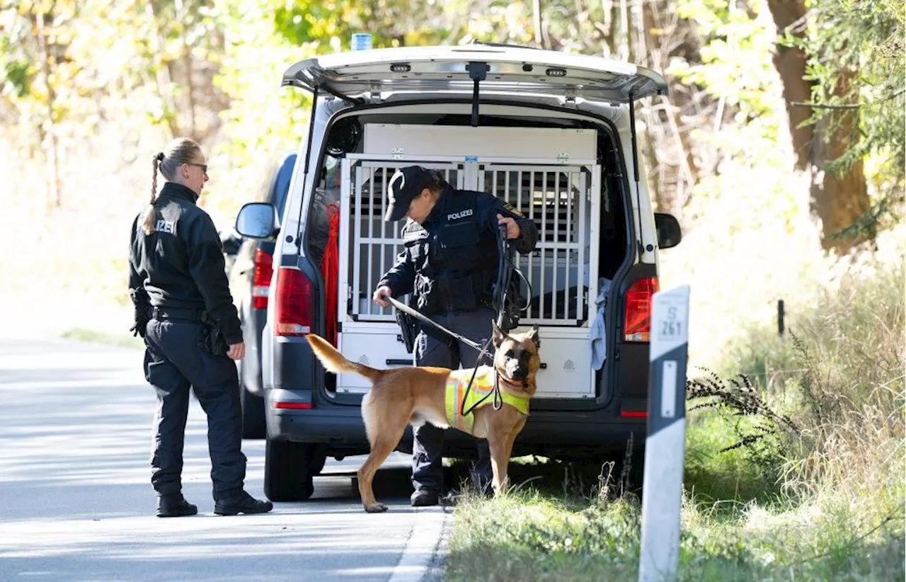 Mann flüchtet aus Regensburger Uniklinikum: Großfahndung mit Hubschrauber und Spürhund