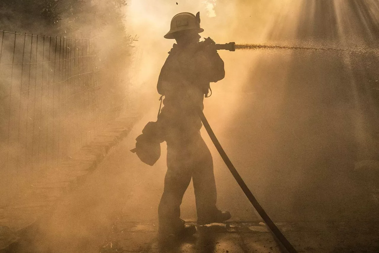 Fire Captain Leaves Heartfelt Notes for Homeowners He Saved