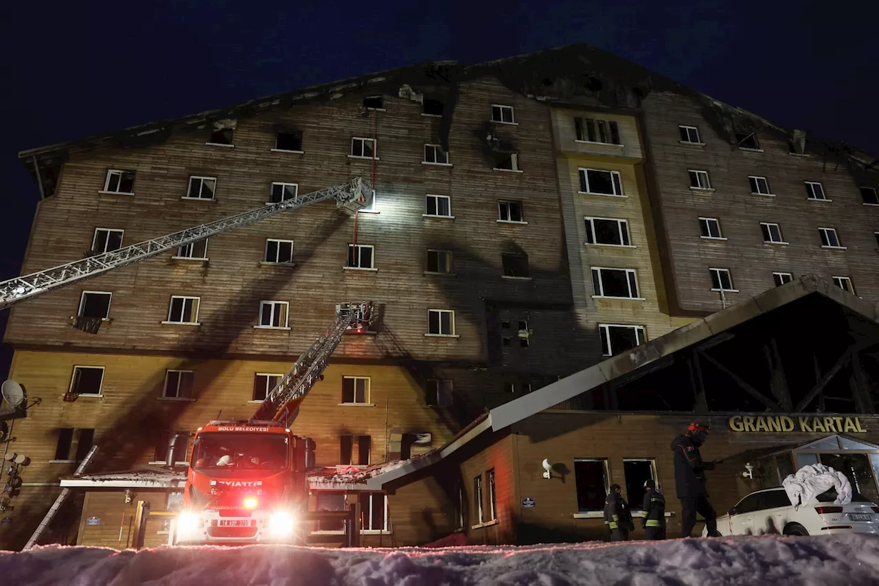 Falha em alarme pode ter contribuído com o alastramento do fogo em hotel na Turquia