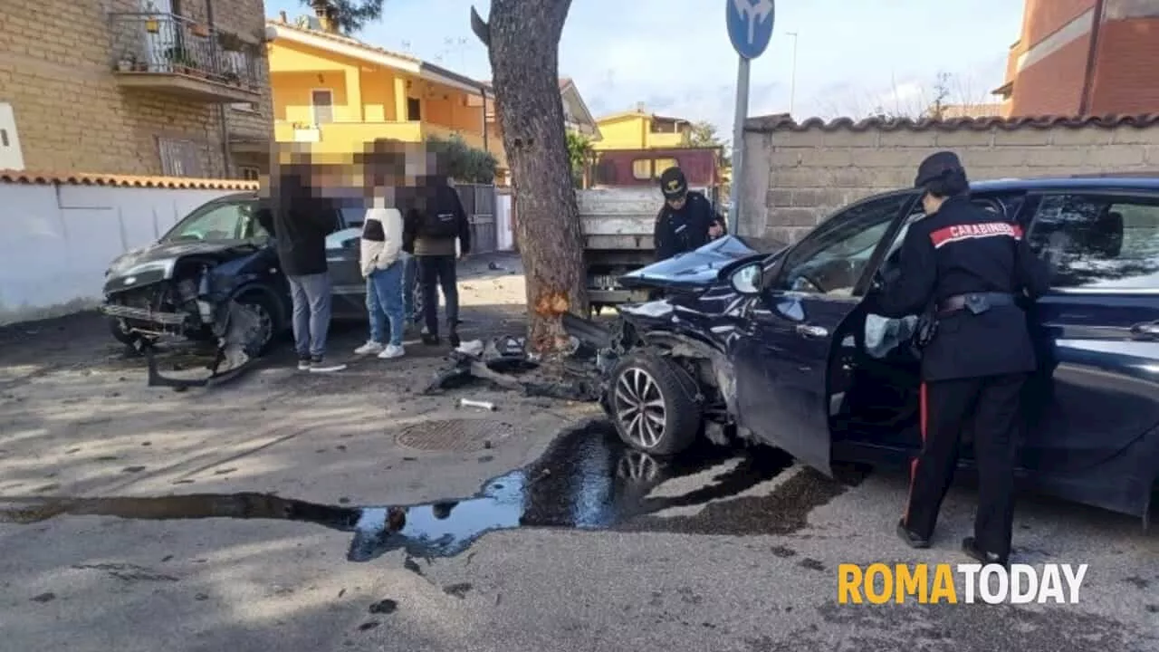 Inseguimento e incidente a Roma con auto rubata