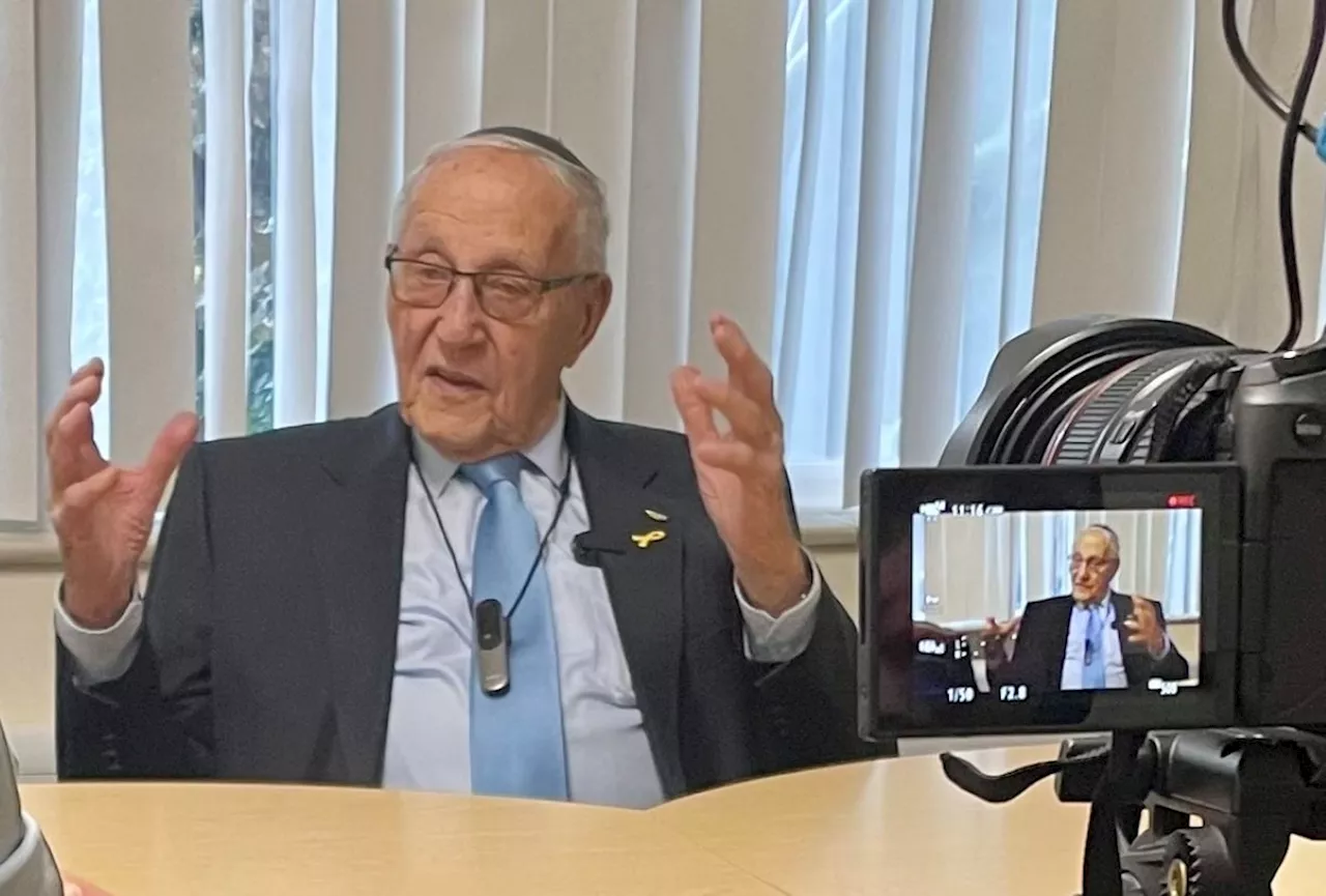 Holocaust survivor tells his powerful story to students