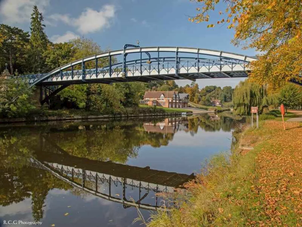 Historic Shrewsbury toll bridge to see first price increase in 13 years and offer contactless payment