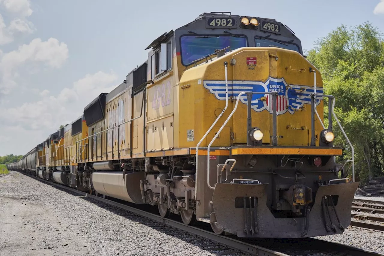 Union Pacific Profits Rise as Railroad Prepares for Trump's Impact