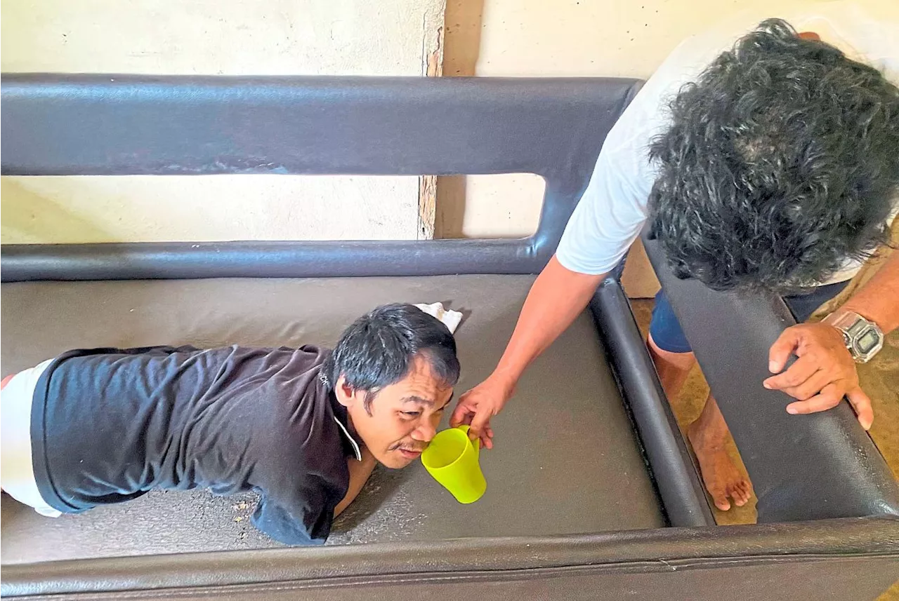 Sabah Woman Selflessly Cares for Disabled Brother and Siblings