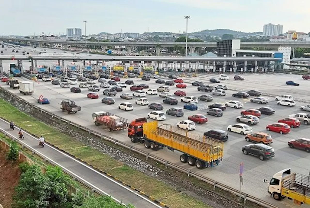 Targeted toll exemption for festive seasons under review, says Anwar