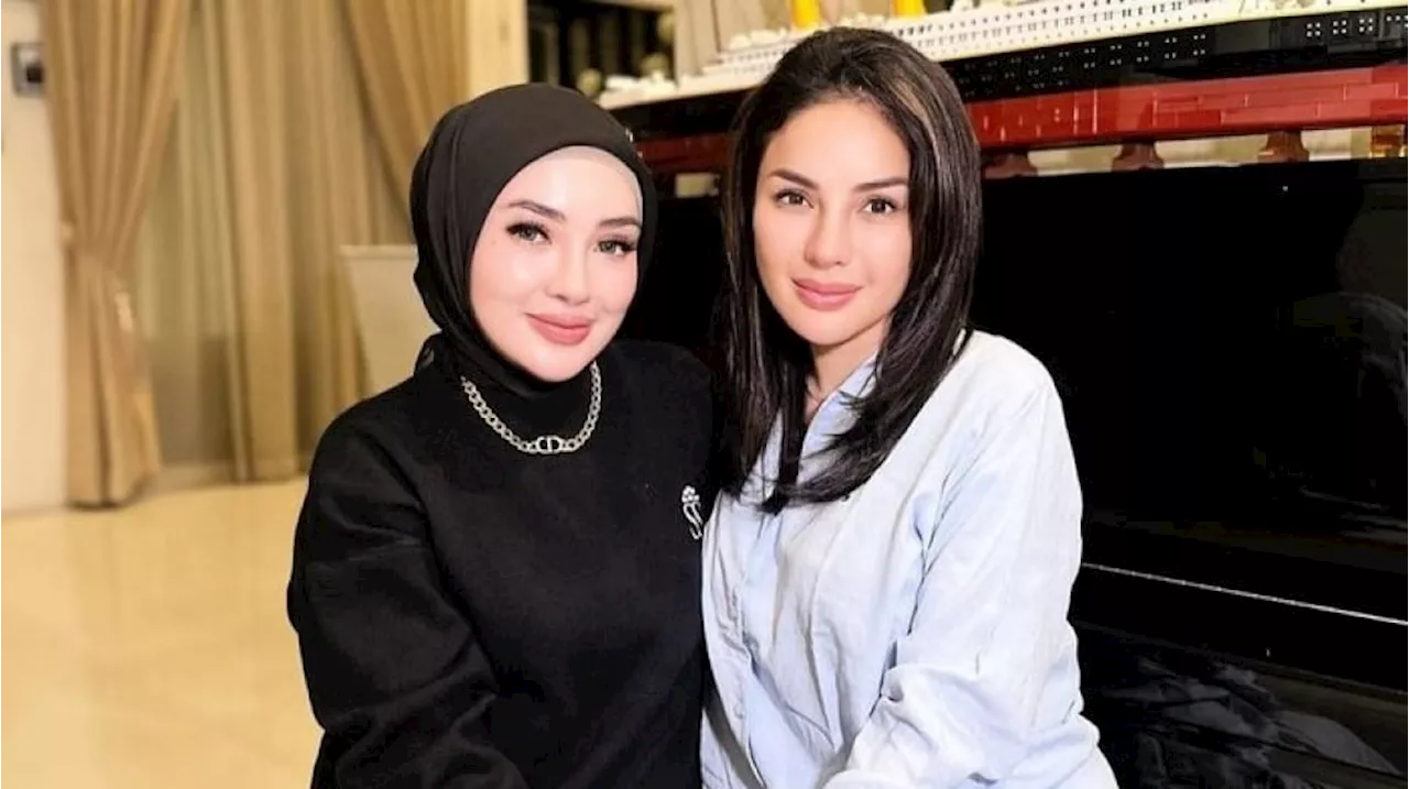 Nikita Mirzani Tertawa Ngakak Saat Tahu Elza Syarief yang Jadi Kuasa Hukum Shella Saukia