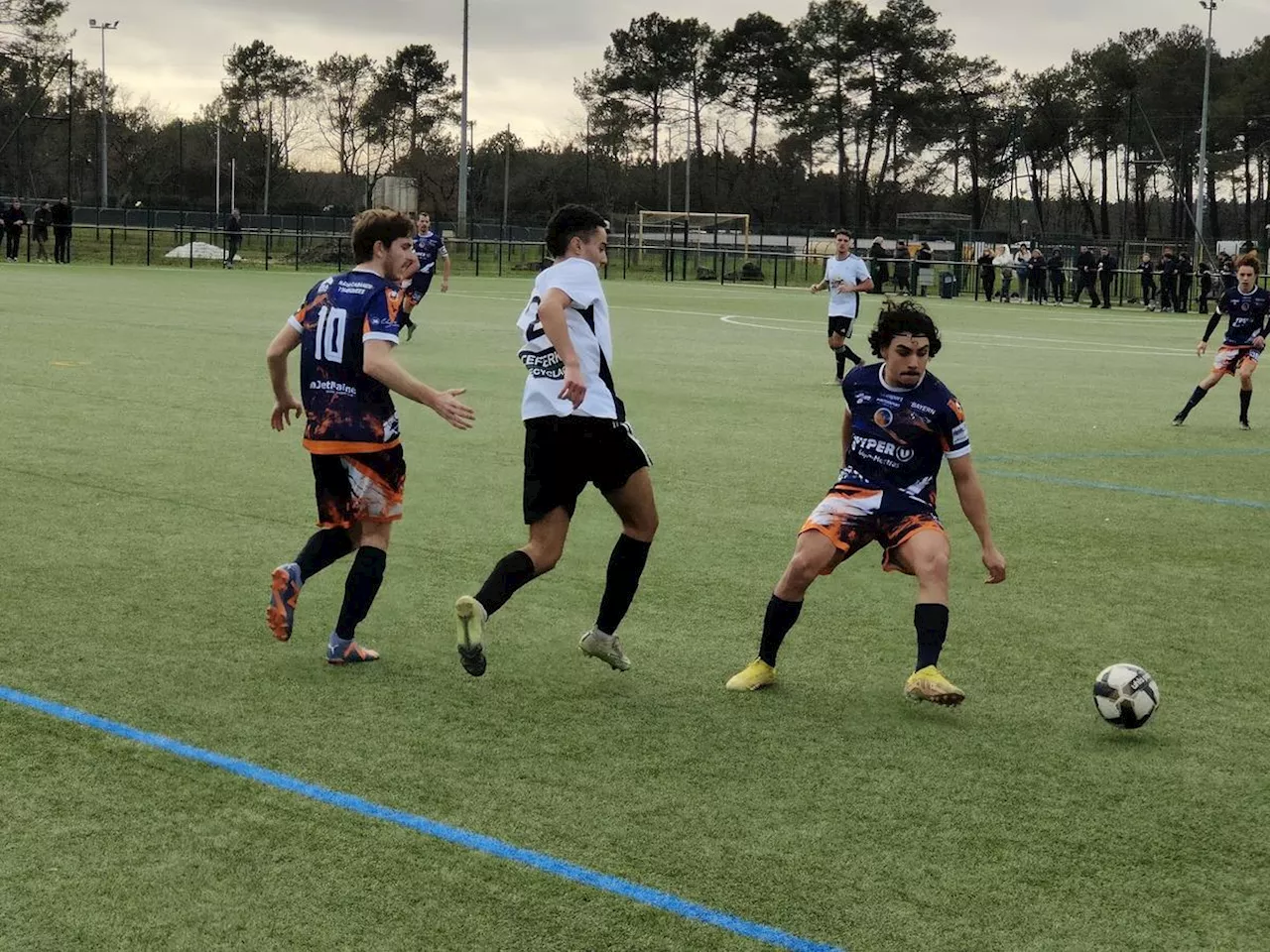 Football (Régional) : Biganos défie le leader, matchs au sommet pour Belin-Béliet et Bassin Arcachon B