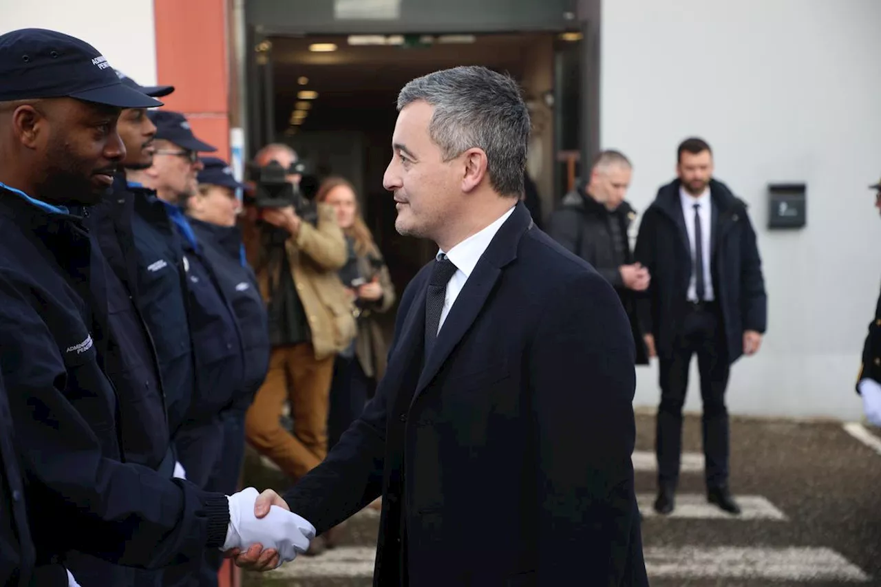 Gérald Darmanin annonce depuis Agen la création d’une prison pour « les 100 plus gros bandits de France »