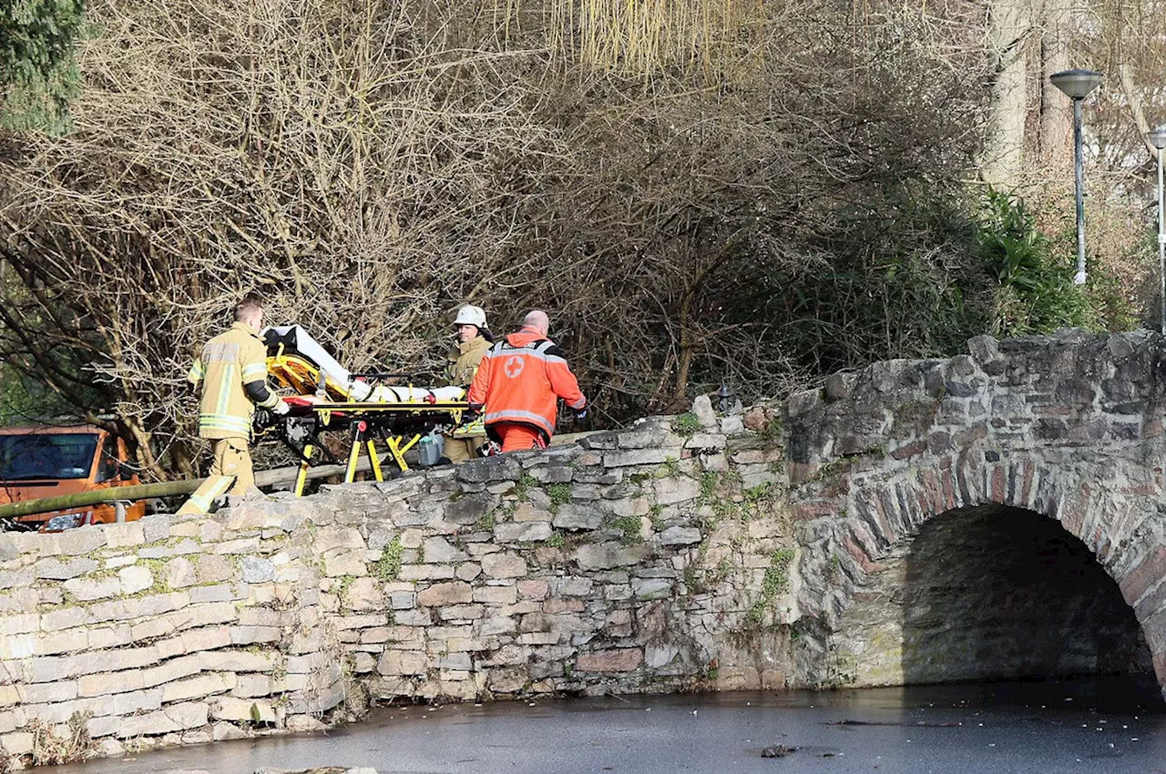 Aschaffenburg: Mann und Kleinkind sterben nach Messerattacke auf Kita-Gruppe