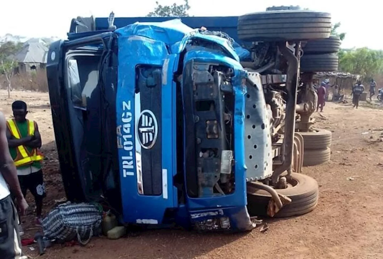 18 killed as trailer conveying cows, mini truck collide in Kwara