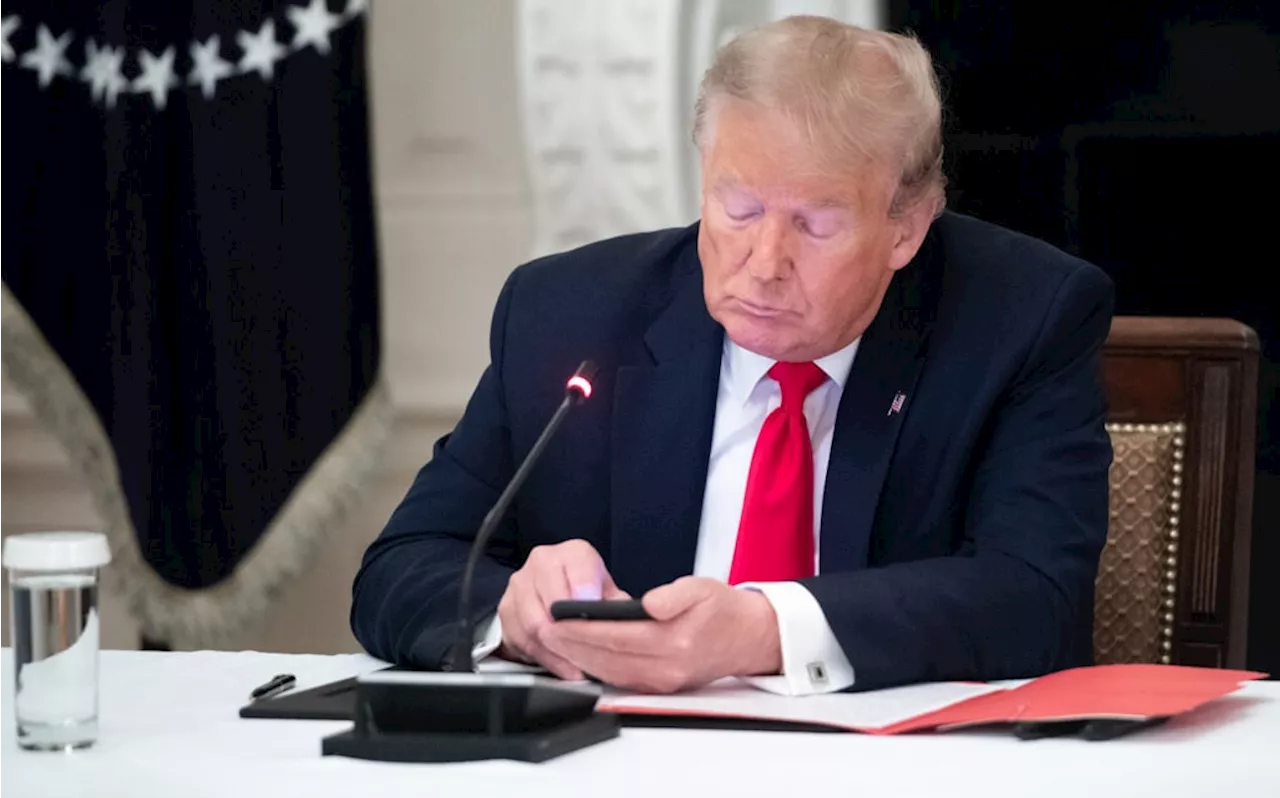 Judge temporarily blocks Trump's order to end birthright citizenship