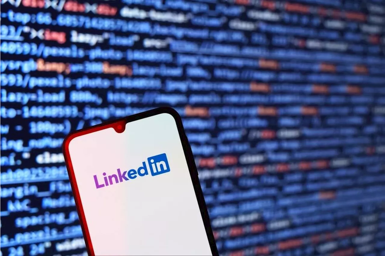 LinkedIn Sued Over Alleged Use of Premium InMail Messages for AI Training