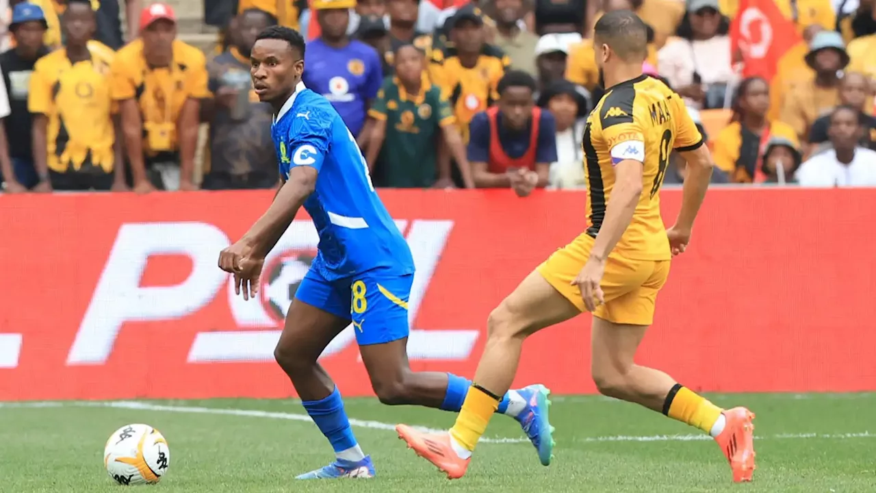 Kaizer Chiefs target Mamelodi Sundowns legend Themba Zwane?