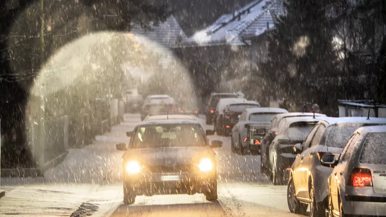 Wetter in Deutschland: Regen und Schnee bringen Glättegefahr