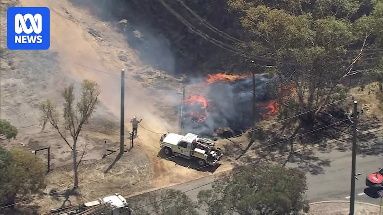 Bushfire threatenening lives and homes in Northam, north-east of Perth, downgraded