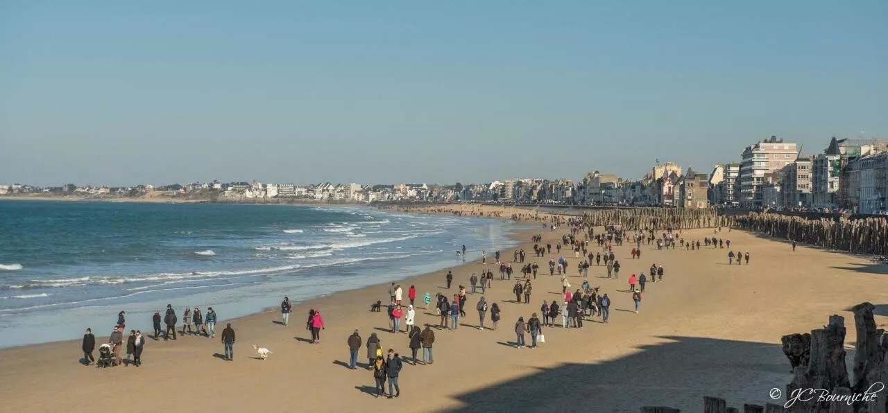 Immobilier : l'âge des acheteurs fait le grand écart entre Rennes et Saint-Malo