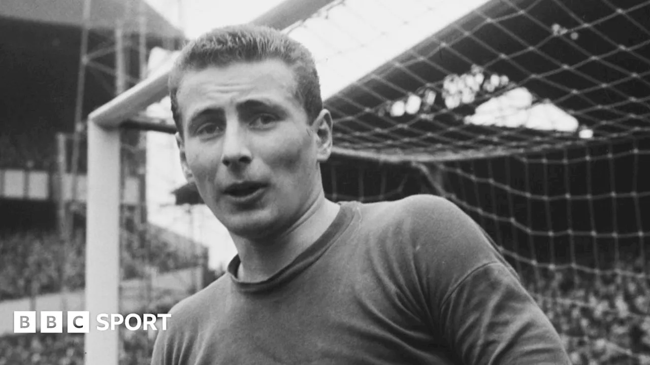 Manchester United's Youngest Ever Player, David Gaskell, Dies at 84