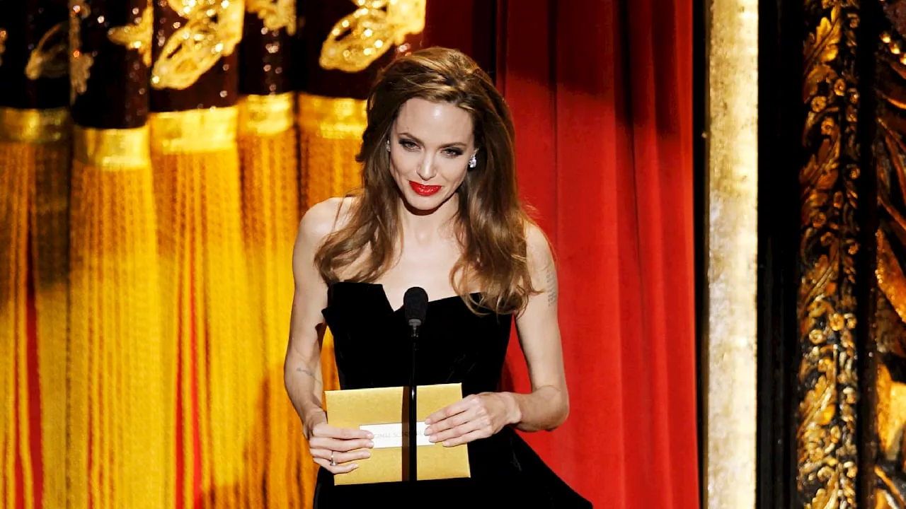 Angelina Jolie: Oscar-Nominierung verpasst! „Hollywood ist Team Brad!“