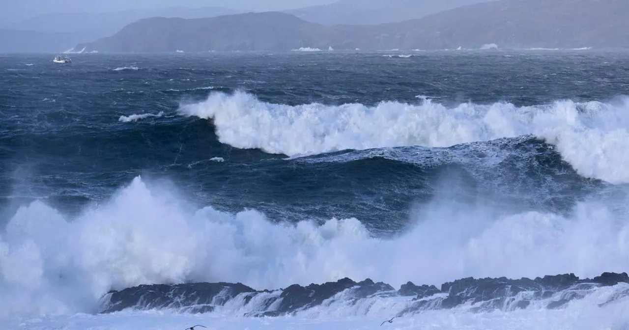 Storm Éowyn Batters Ireland, U.K. with Record Winds