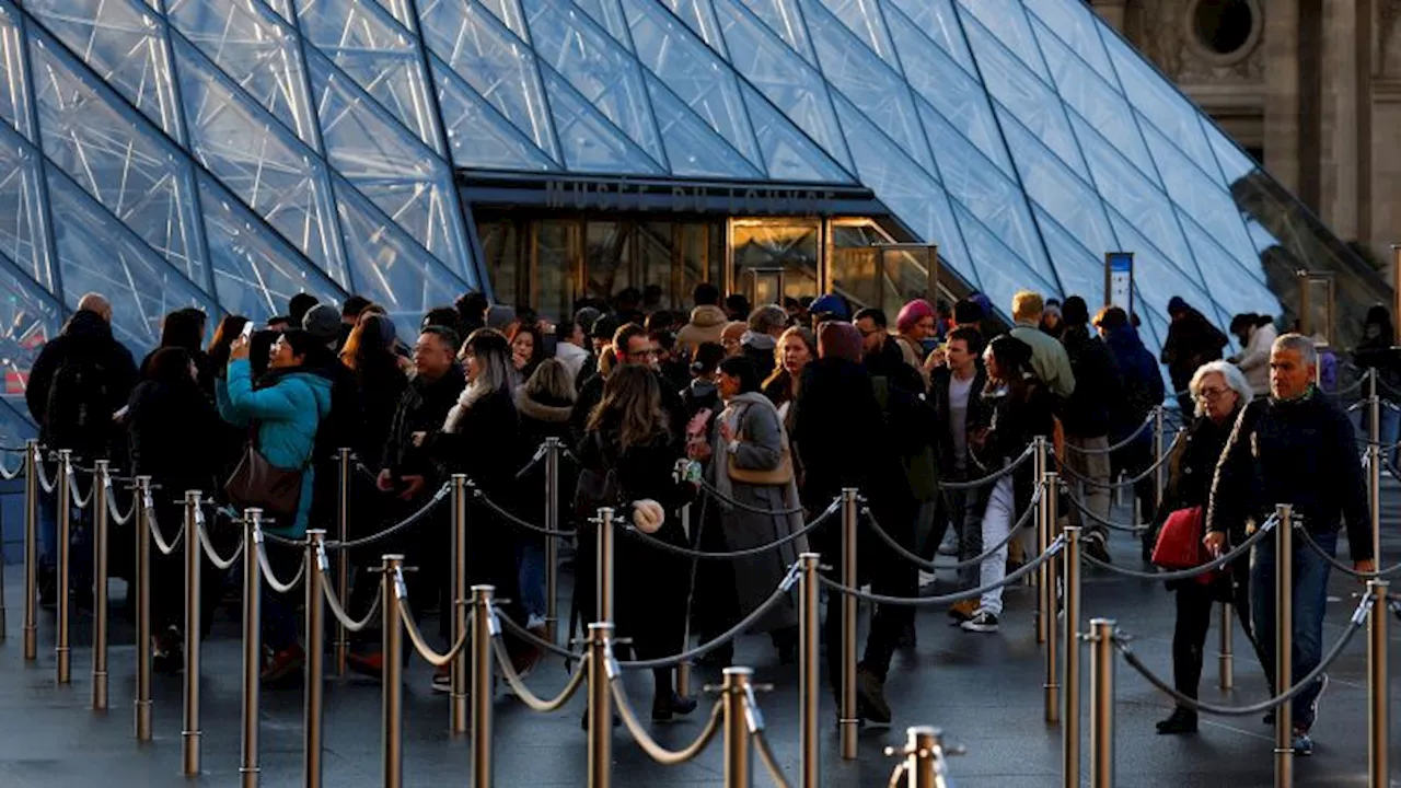 Louvre Museum Urges French Government for Urgent Restoration